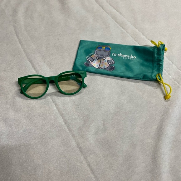 Kids Green Blue Light Blocking Glasses - Picture 2 of 6
